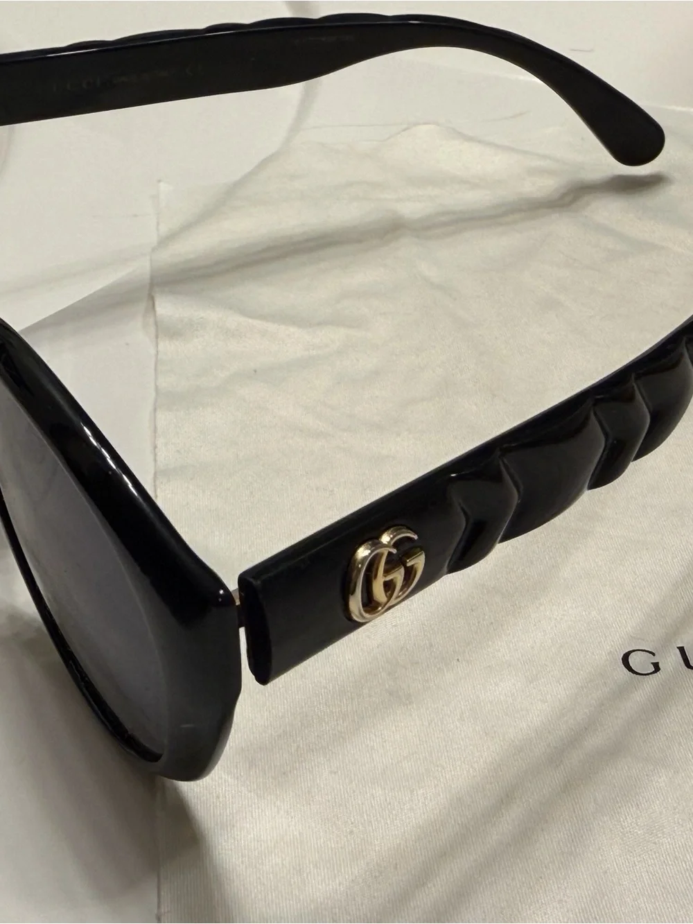 Gucci Black Round Women's Sunglasses with Gold Hardware - Picture 3 of 10